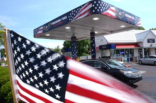 Gobierno de Trump promueve red de gasolineras, prometiendo precios más bajos