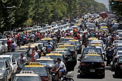 Una gran mayoría de taxistas marplatenses protestaron para que Uber no funcione en esta ciudad