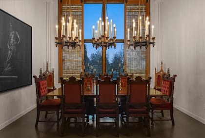 Una iglesia histórica convertida en una casa adosada de 2,4 millones de dólares en Capitol Hill