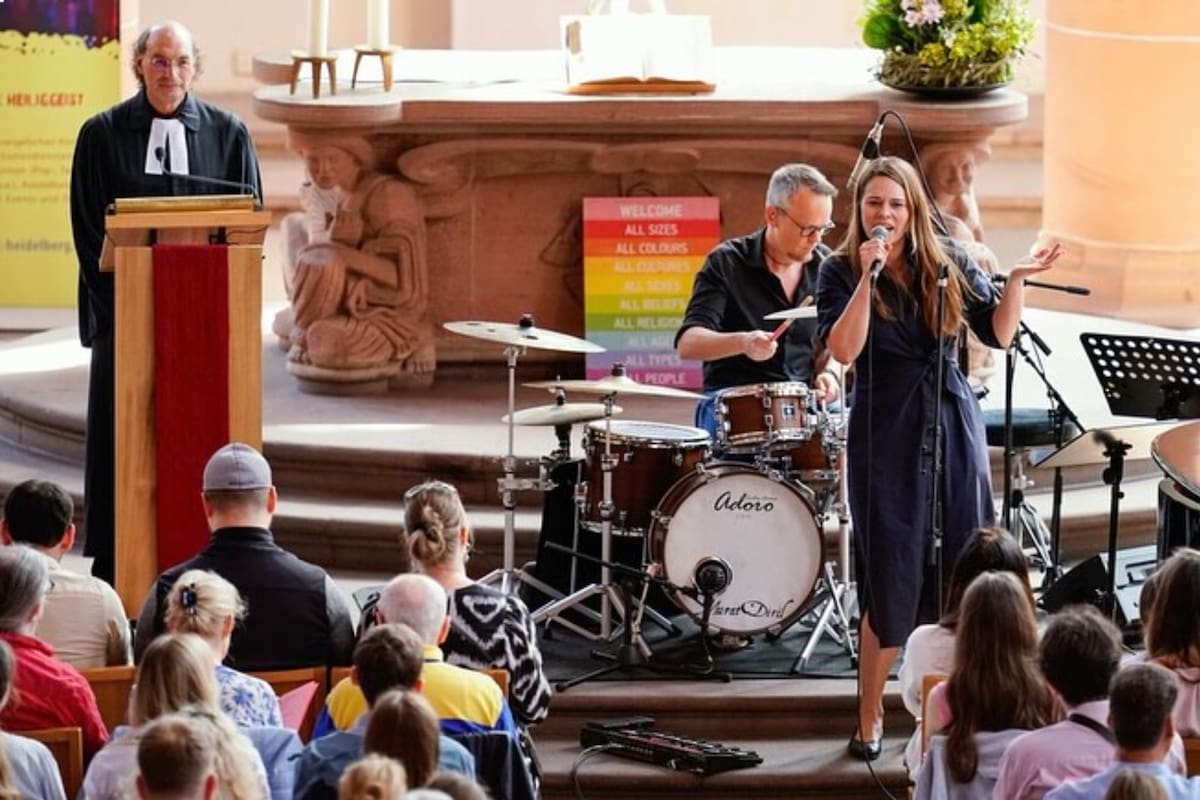 Una iglesia protestante de Alemania brinda sus misas de domingo al ritmo de Taylor Swift