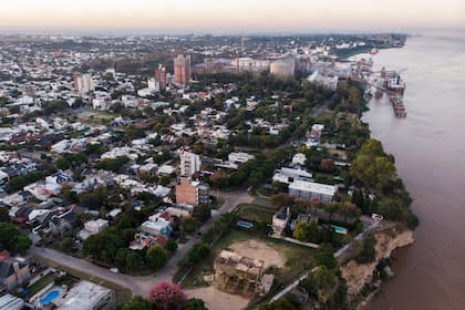 Una imagen aérea del puerto de San Lorenzo, en Rosario
