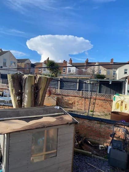 Una imagen capturada desde una vivienda dejó a relucir la extraña nube