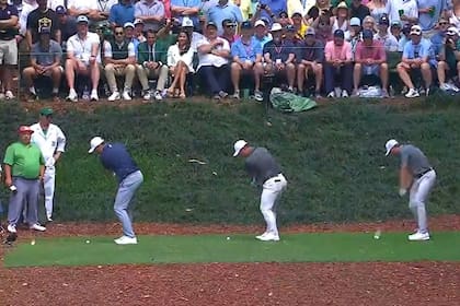 Una imagen curiosa del torneo de Par 3, donde Scottie Scheffler lanza desde el centro y anota su hoyo en uno.
