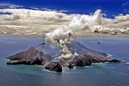 Una imagen de 1999 muestra al volcán en actividad