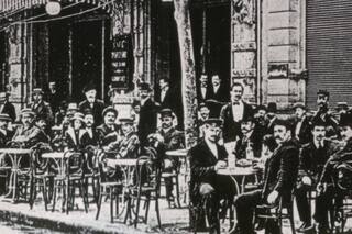 El Café Tortoni cumple 160 años convertido en una meca del turismo extranjero