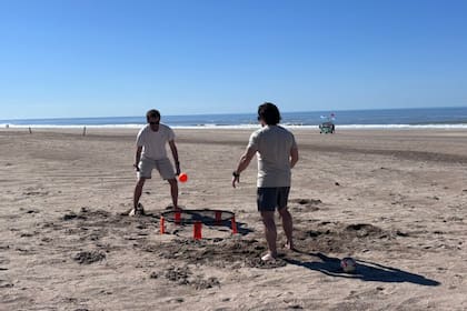 Una imagen de este último fin de semana en la costa en Cariló; cada año se ven más y más strikes