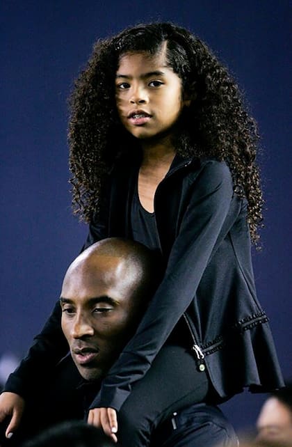 Una imagen de Kobe Bryant con su hija Gianna María, que también murió en el accidente del domingo