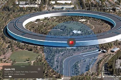 Una imagen de la localización del AirTag dentro de una carta enviado por un youtuber alemán