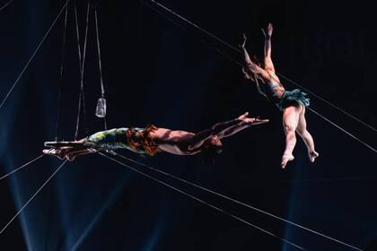 Una imagen de Sirca Marea en su participación en el Festival de circo de París, en Francia, donde obtuvieron una medalla de bronce