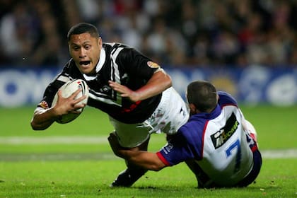 Una imagen de su época de jugador, cuando se desempeñaba en el combinado neozelandés de rugby league