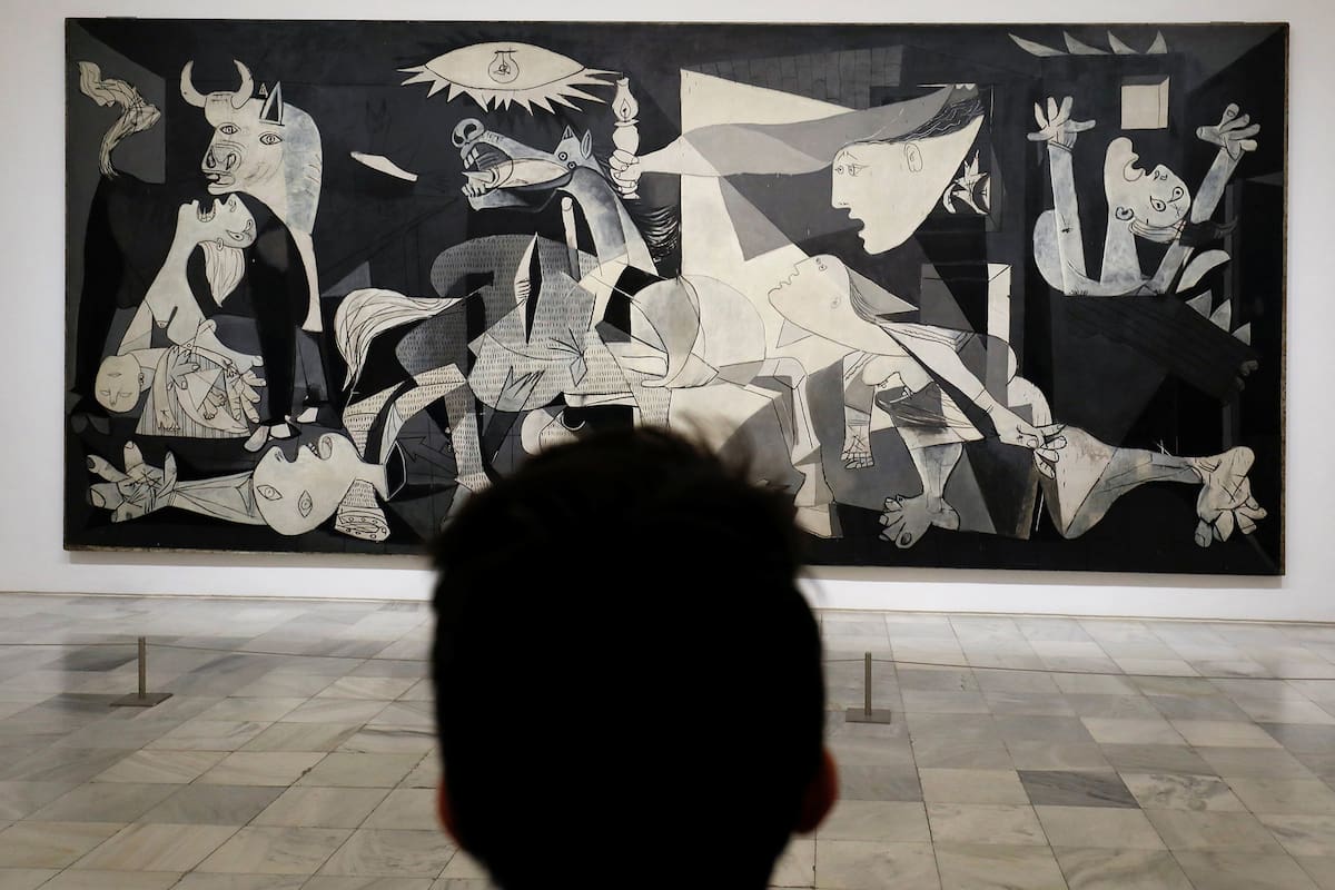 Una imágen del Guernica, obra emblemática de Pablo Picasso, un artista que, como Paul Gauguin, ha sido acusado por el feminismo radical de ejercer malos tratos hacia las mujeres