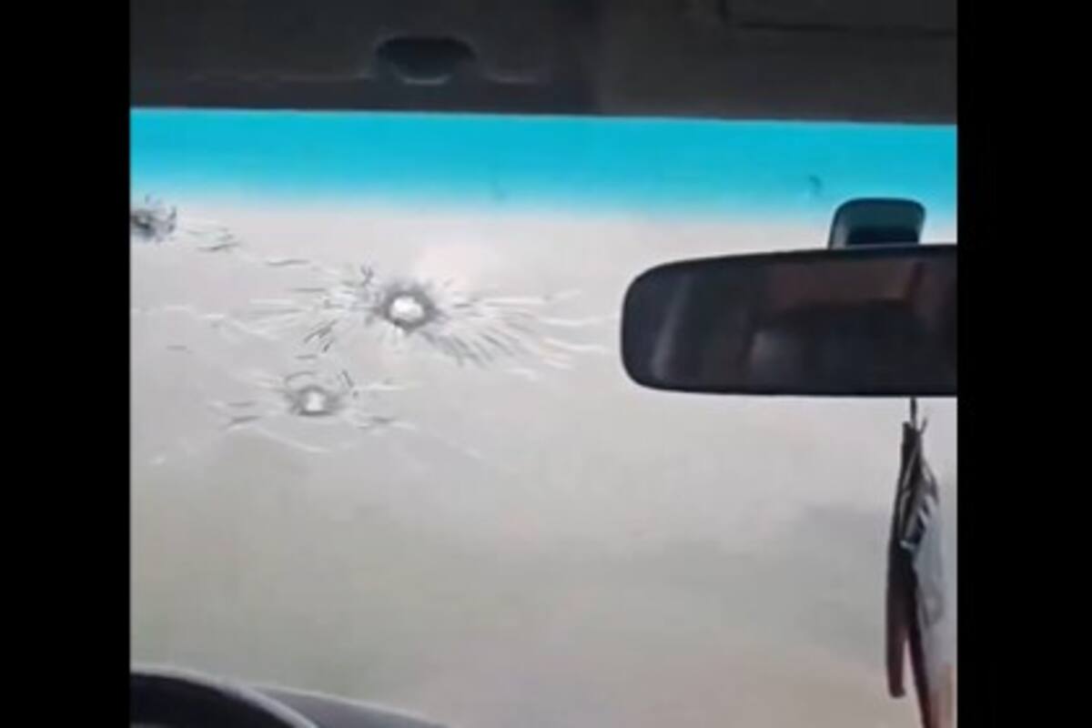 Una imagen del parabrisas del auto de Evo