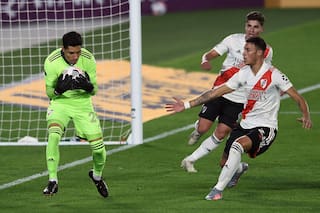 Asombroso. La noche en la que el "falso arquero" de River goleó a Tinelli