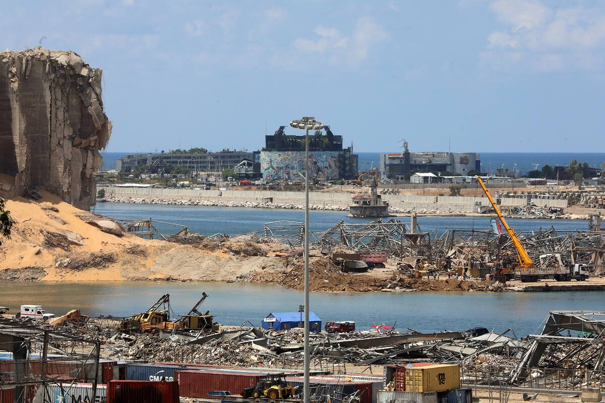 Una imagen muestra la destrucción en el puerto de Beirut el 11 de agosto de 2020 tras una enorme explosión química que devastó gran parte de la capital libanesa el 4 de agosto