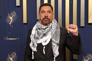Una imagen que dio la vuelta al mundo: Javier Bardem en la alfombra roja de los Emmy, el domingo pasado