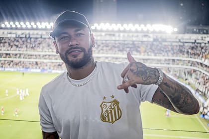 Una imagen que se repetirá: Neymar con la camiseta de Santos
