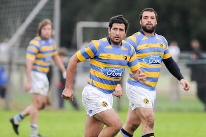 Una imagen reciente: el expuma de bronce con la camiseta de sus 22 temporadas de URBA en la primera, la del Elefante de Don Torcuarto. La vistió 370 veces y con ella logró 248 tries, dos récords.