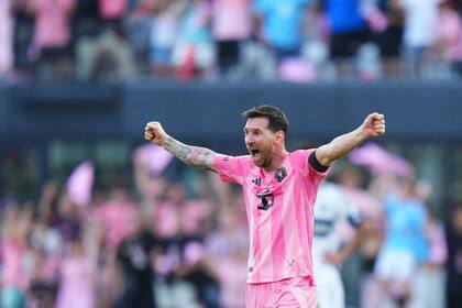 Una imagen repetida: Lionel Messi festajando; esta vez, el 10 levantó la MLS Cup luego del 3-1 de Inter Miami a Vancouver Whitecaps en la final.