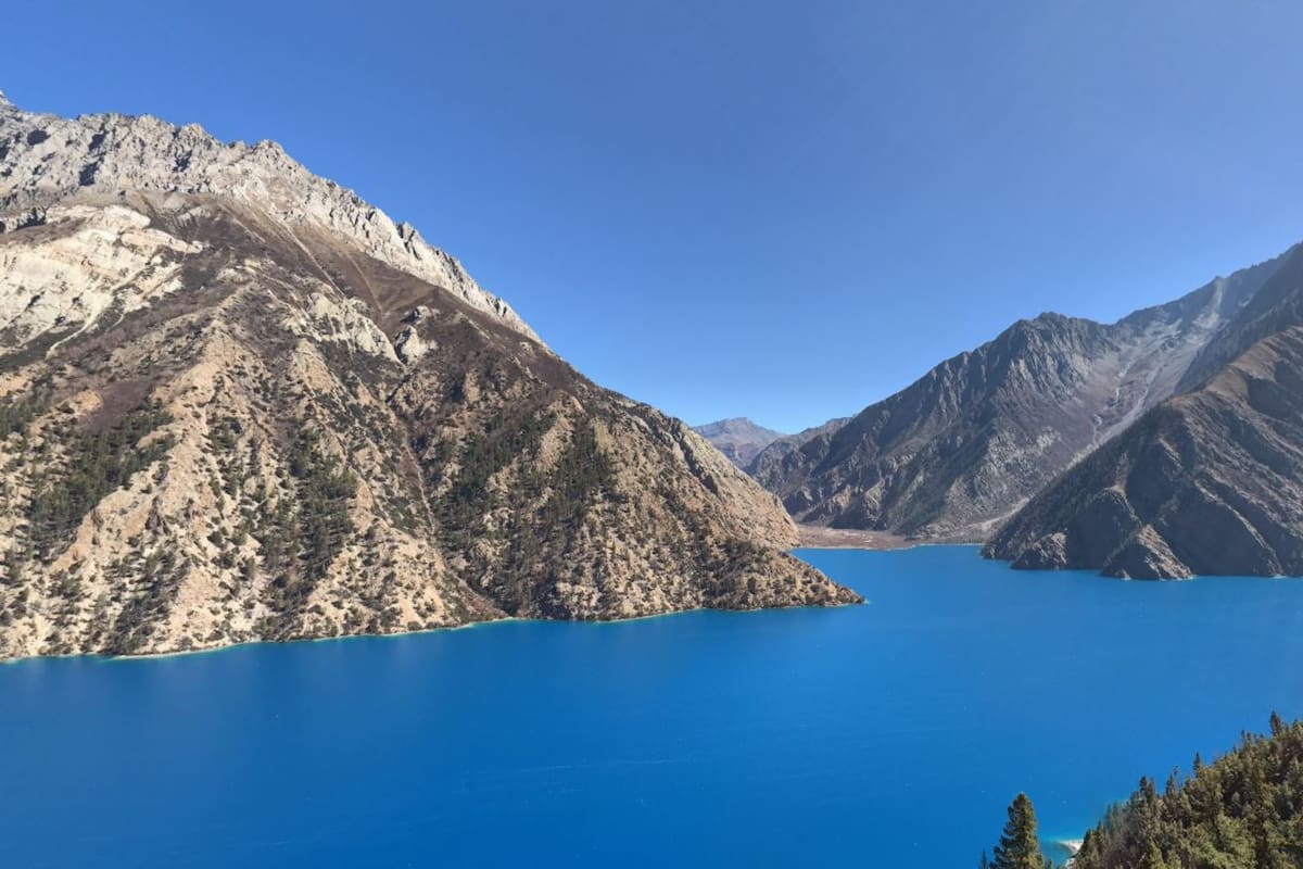 Una investigación determinó que, a medida que el Himalaya crece, se parte la tierra que se ubica en las cercanías