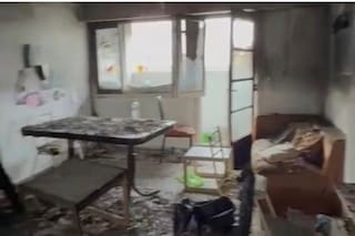 Una joven denunció que su iPhone explotó mientras estaba sobre la cama y provocó un incendio en su departamento