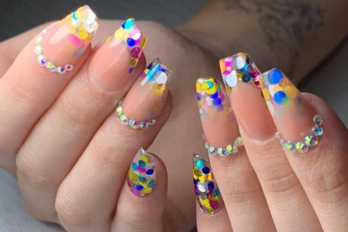 Una joven en Concordia se hizo las uñas y quiso pagar con la Tarjeta Alimentar (imagen ilustrativa)