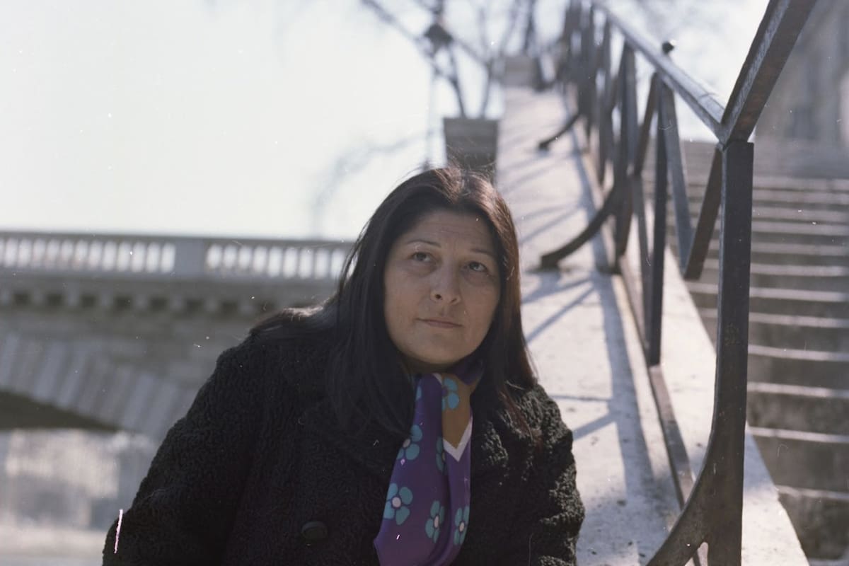 Mercedes Sosa trẻ tuổi trong thời kỳ lưu đày tại châu Âu (Ảnh: LA NACION)
