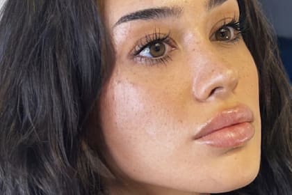 Una joven mostró en sus redes cómo -aparentemente sin buscarlo- logró una apariencia muy similar a la de la duquesa de Sussex, Meghan Markle