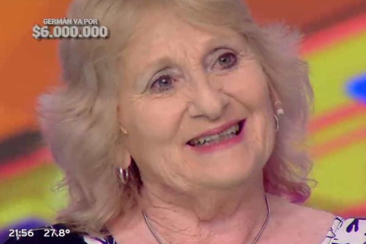 Una jubilada ganó los 8 escalones de los tres millones y su nieto la takleó cuando respondió la última pregunta. Captura/El Trece