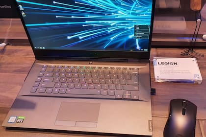 Una Legion Y740 de Lenovo