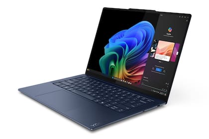 Una Lenovo Yoga Slim 7x