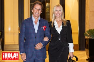 Valeria Mazza celebró 25 años de casada y el título de ingeniero industrial de su hijo Balthazar