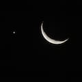 ¿Por qué la Luna y Venus parecían estar pegados en el cielo?