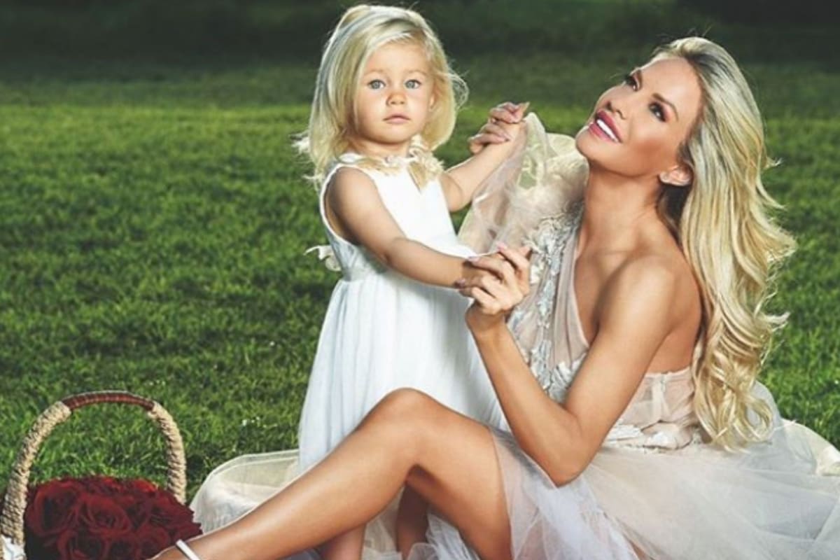 Una madre grabó un audio para quejarse porque la modelo tuvo una reunión más extensa que el resto de los papás Fuente: Instagram