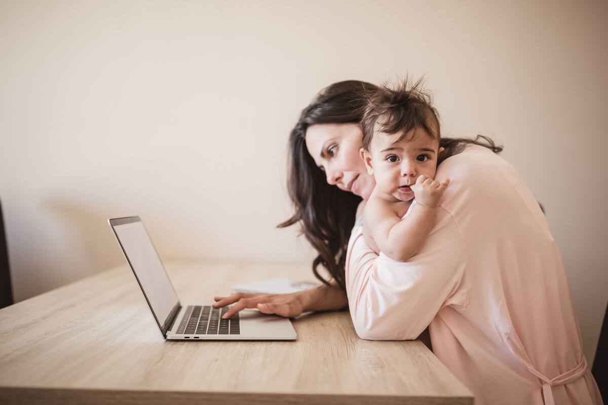 Una madre puede ser interrumpida más de 400 veces al día, sin que nadie lo nota.