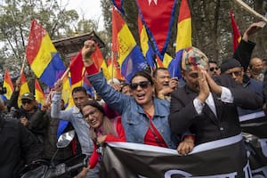 El país que hace 16 años derrocó a la monarquía con una ola de protestas y ahora quiere que vuelva su rey