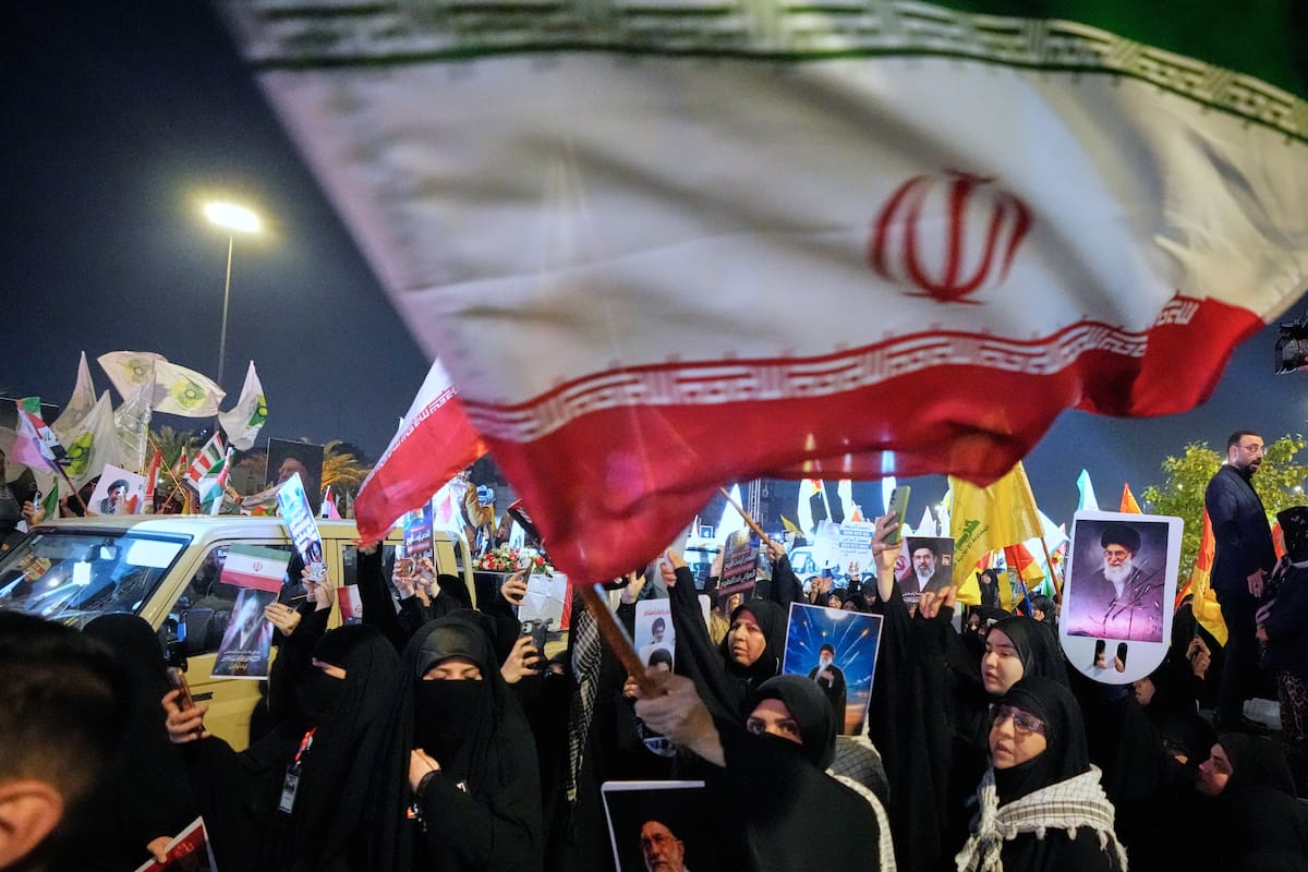 Una manifestación con banderas con la figura del fallecido líder supremo iraní Alí Khamenei, en Bagdad (Archivo)