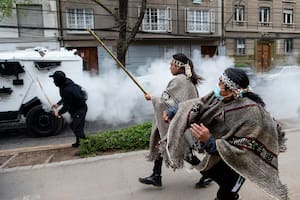 Una manifestación en Santiago en el marco de la conmemoración del Día del Encuentro entre Dos Mundos