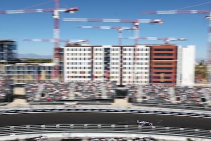 Una mirada panorámica de Franco Colapinto en el circuito de Madrid