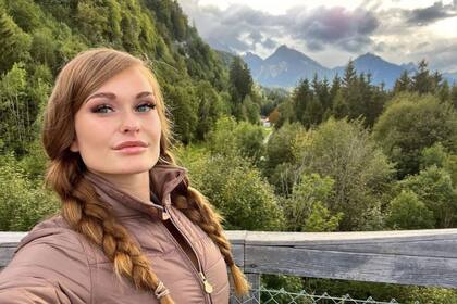 Una modelo emprendió una aventura por la Unión Europea y aseguró que encontró un vacío legal