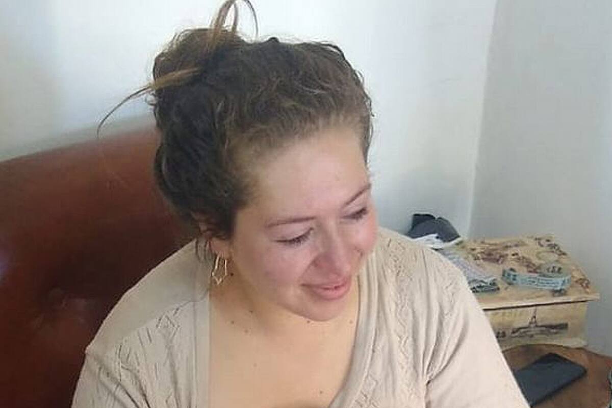 Una mujer amamantó a un bebé de tres días que fue abandonado en la calle