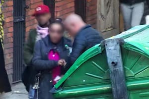 Una mujer de 40 años con antecedentes penales fue detenida vendiendo drogas en el barrio de Constitución Prensa MPF CABA).