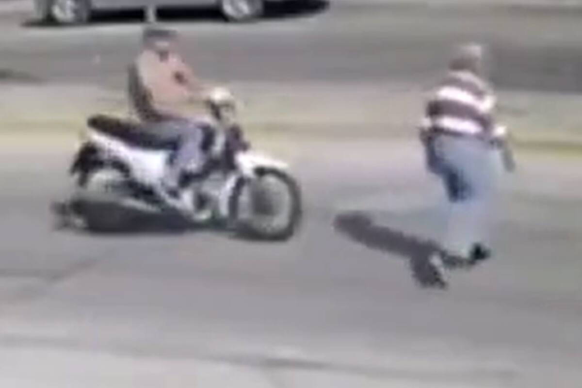 Una mujer de 84 fue atropellada por un motociclista mientras cruzaba la Av. Libertador en Alta Gracia, Córdoba
