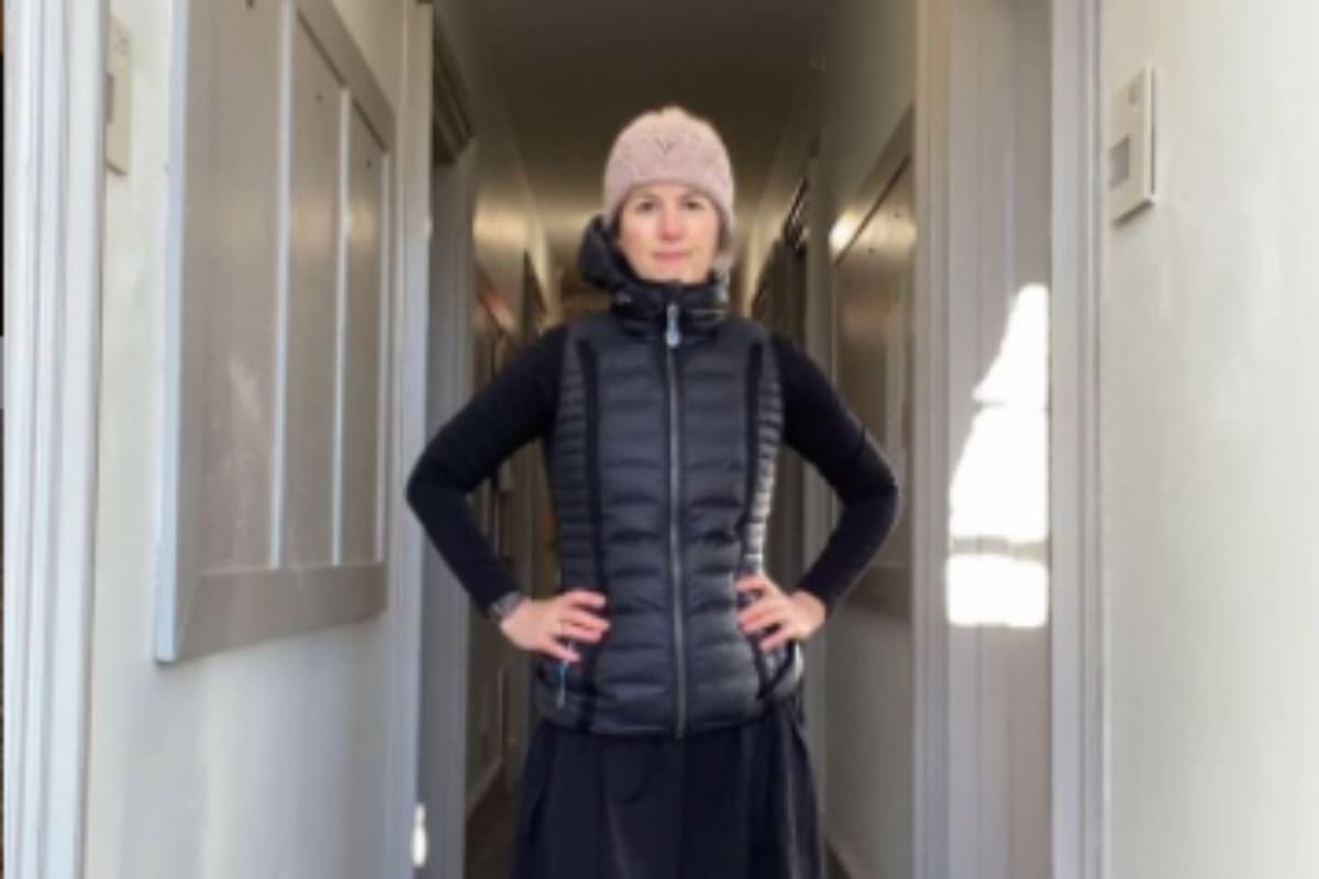 Una mujer decidió de comprar ropa tres meses atrás, y ahora ronovó el desafío por todo 2021