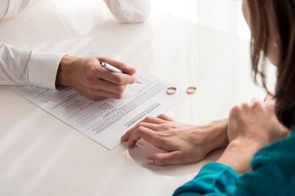 Una mujer en California ganó la lotería, mantuvo la noticia en secreto y solicitó el divorcio de su esposo