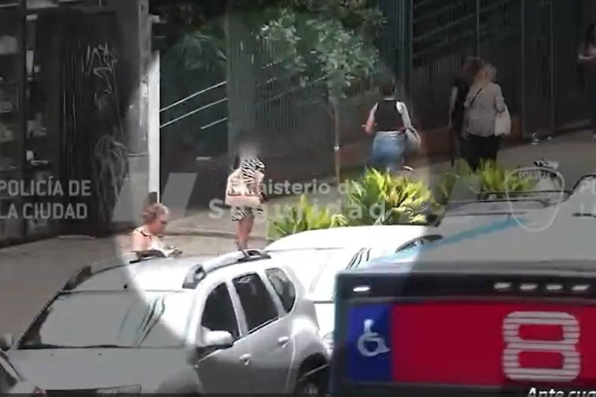 Una mujer fue detenida por intento de hurto.