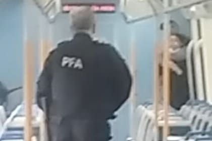 Una mujer fue tomada de rehén en el tren