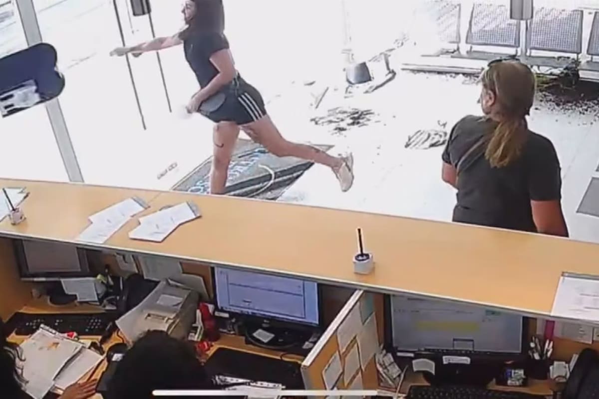 Una mujer generó destrozos en una clínica en Pacheco