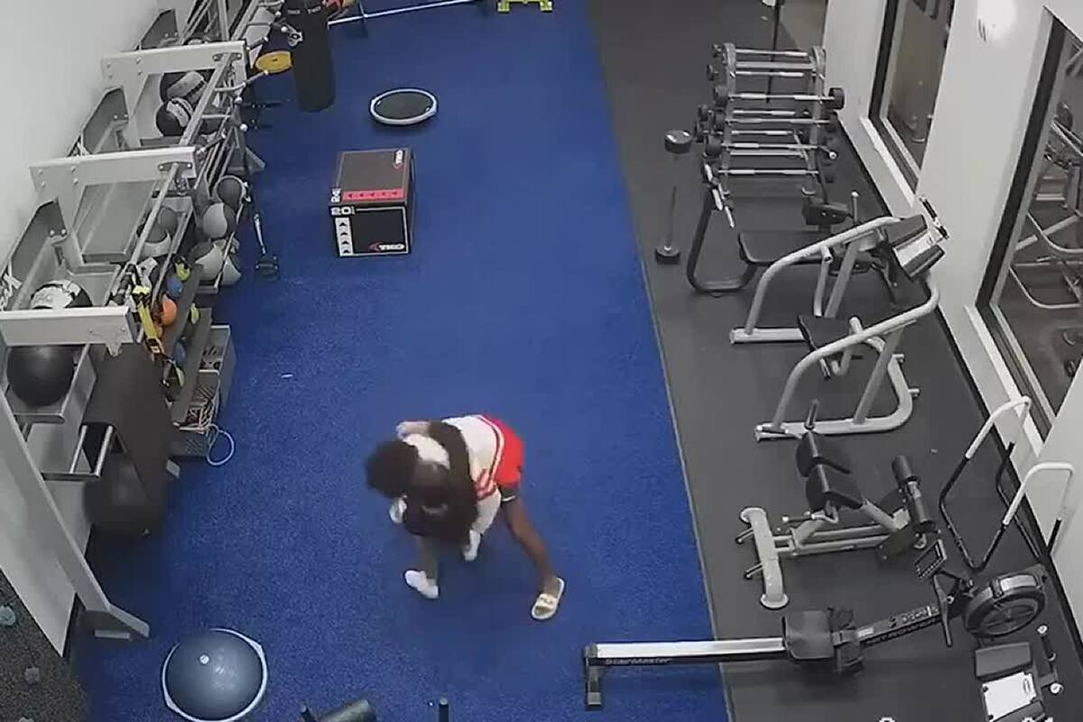 Una mujer logró frenar a golpes a un hombre que la atacó en un gimnasio en EE.UU.