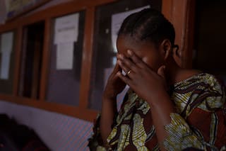 El miedo y el estigma acechan a las familias en duelo en el brote de ébola en Congo