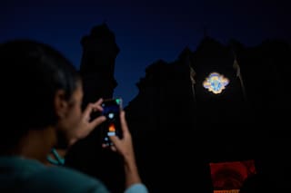 Catedral de La Habana ilumina su fachada con vitral como símbolo de esperanza en tiempo de crisis